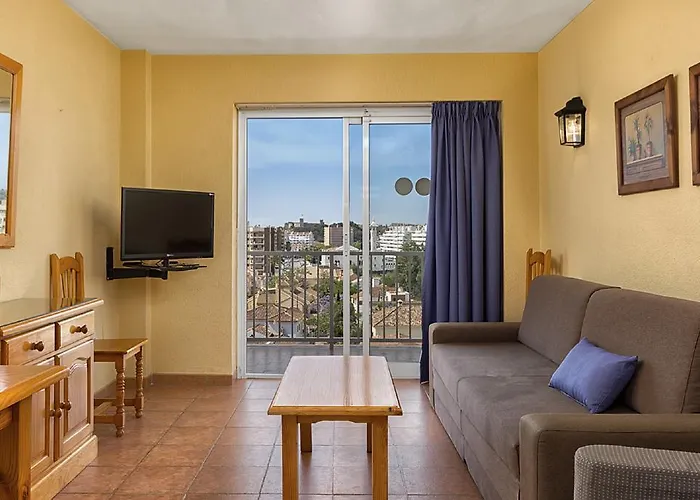 Apartamentos Embajador
